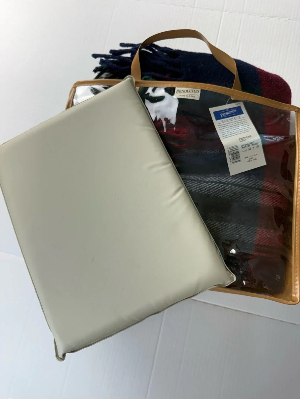 Pendleton Blue Label Red Green Navy Wool Plaid stadium blanket robe in a bag